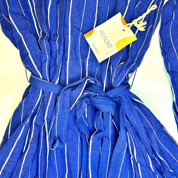 Forever 21 NWT stripped tie dress - Picture 2 of 5